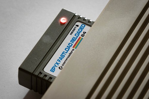 Epyx Fastload RELOADED - Disk & SD2IEC Turbo loader Cartridge C64 C128 C128d - Picture 3 of 6