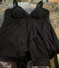 BLACK ONE PIECE SWIMSUIT       24 W