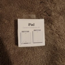 Apple iPad Camera Connection Kit MC532ZM/A Sealed New 2010
