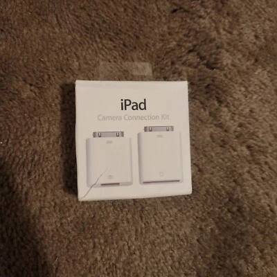 Apple iPad Camera Connection Kit MC532ZM/A Sealed New 2010 - Image 1 of 4
