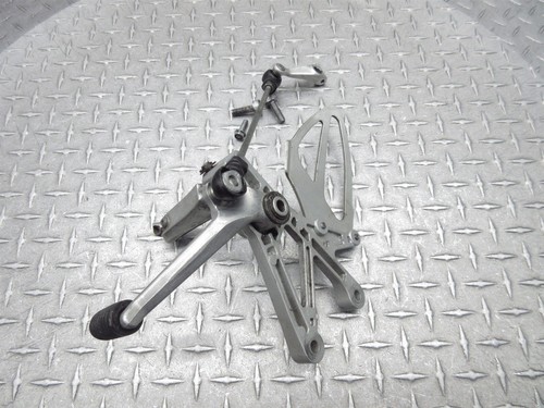 01-03 Honda CBR600 F4i 2002 juego delantero izquierdo trasero palanca de cambios soporte reposapiés - Imagen 8 de 11