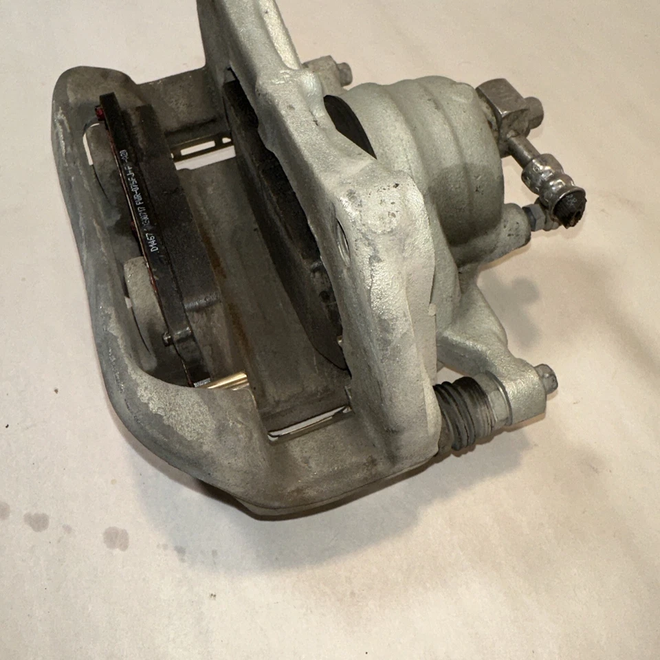 Chevrolet Volt 2011-2015 tracción delantera derecha lado del pasajero ABS pinza de freno OEM Foto 4 de 4