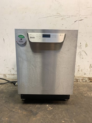 Miele \u0026 Cie. KG Built-Under Fresh Water 