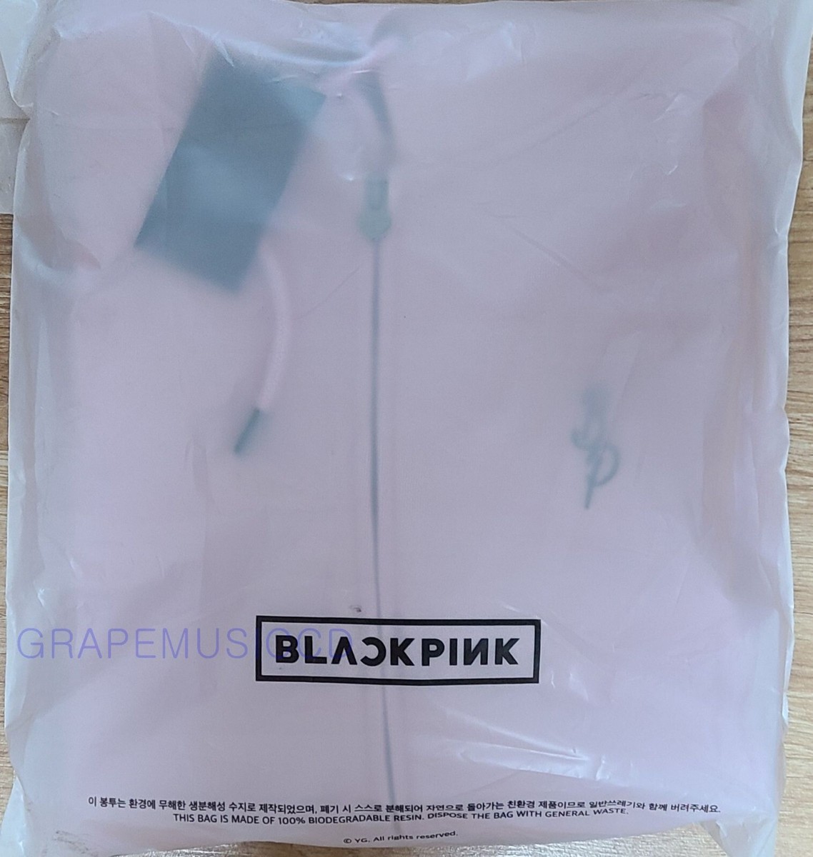 blackpink バッグ Blackpink x H&M Collection Is Here For Your 2023 Concert Outfit
