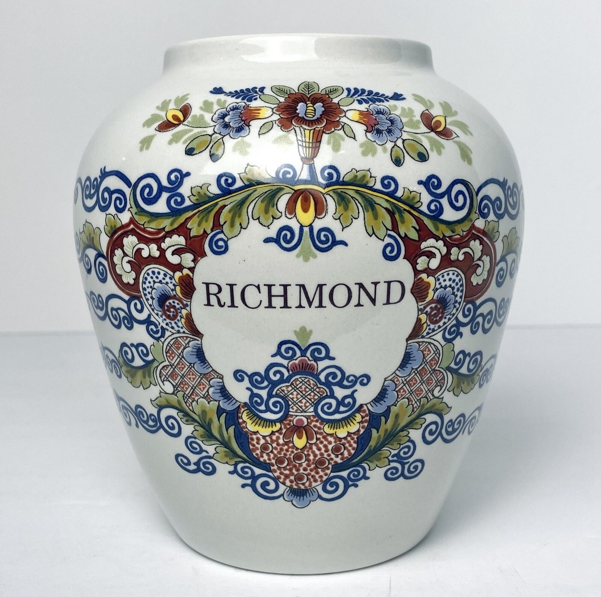 delft tobacco jar virginia Blue Maryland by Royal Goedewaagen Holland Brass . For Sale at Ruby Lane A Pair of Dutch Delft  Royal Goedewaagen Delft Polychrome Tobacco