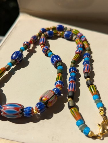 Venetian Style MultiColor Chevron & WhiteHeart Beads Necklace - Picture 16 of 19