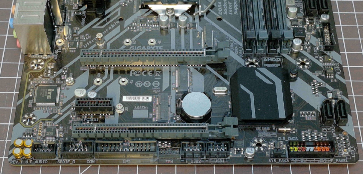 8th + 9th Gen CPU Only* GIGABYTE H370M D3H GSM mATX DDR4