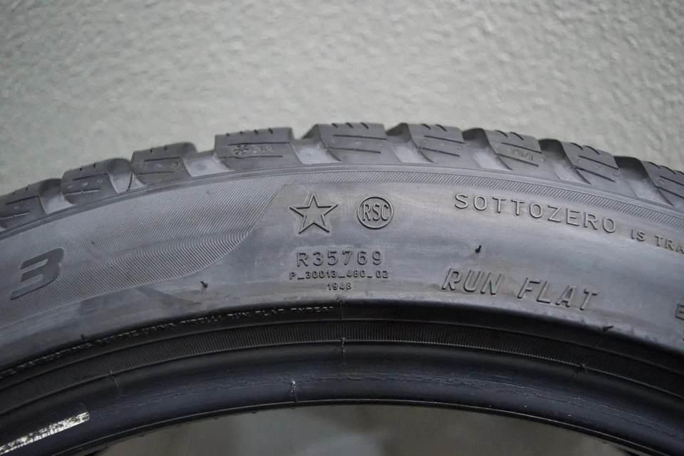 2x Pirelli SottoZero 3 RFT* 225 45 R19 96V M+S XL Winterreifen DOT20 Q989Q - Bild 4 von 4