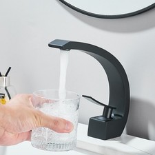 Black Bathroom Sink Faucet Basin Vanity Faucet Single Handle 1 Hole Deck Mounted