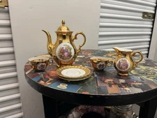 Bareuther Waldsassen Gold  Coffee/Tea Pot. Bavaria 