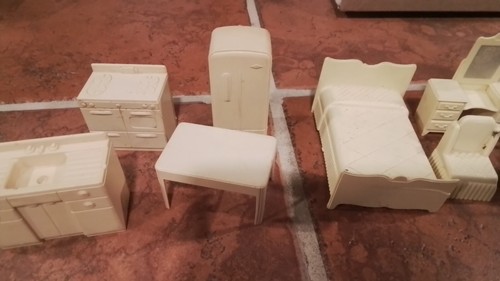 Marx Kitchen & Bedroom Set Vintage Dollhouse Furniture - Picture 4 of 7