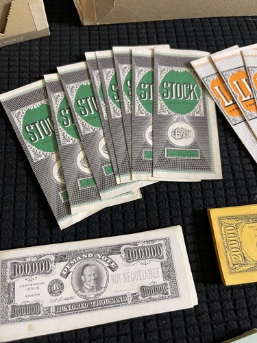 🚨 1960 Game of Life Replacement Parts Pieces 8 Cars/money/stocks/insurance - 第 5/20 張圖片