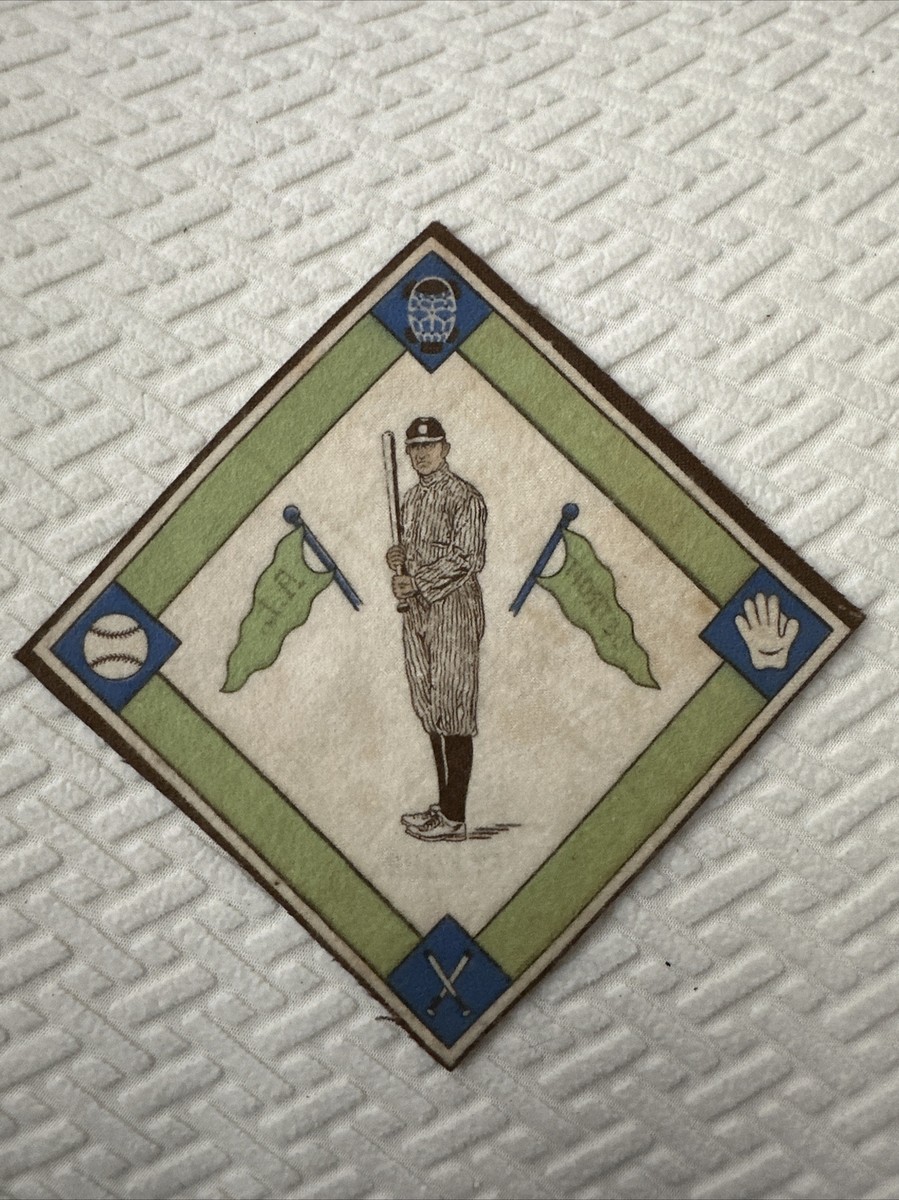 baseball tobacco felts Four 1914 B18 Blanket Baseball: Player Felt Card Very Good | Sports Trading Card 1914 B18 Blankets Tom Griffith