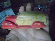Vintage 530 The Sun Rubber Co Barberton toy Woody Wagon