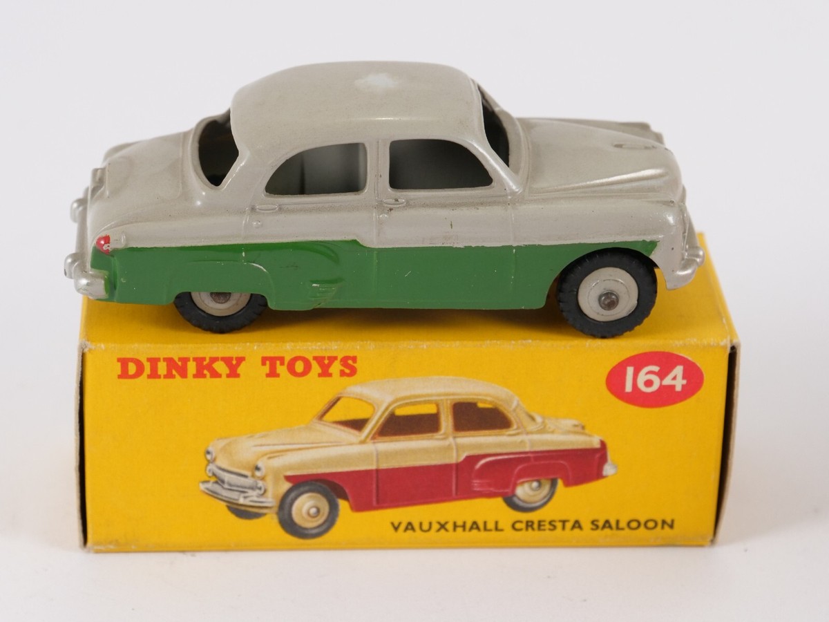 ミニカー SPOT - ON NO.212 DINGHY- VAUXHALL CRESTA Dinky Toys