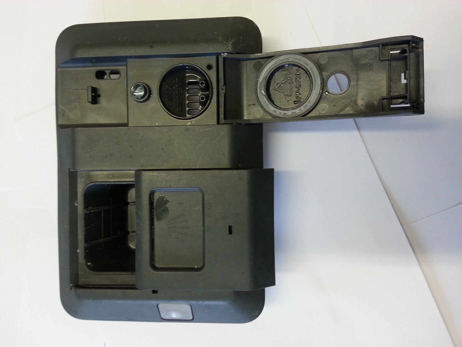 BOITE A PRODUIT 140001303084 ELECTROLUX diffusion précise pour vaisselle éclatante