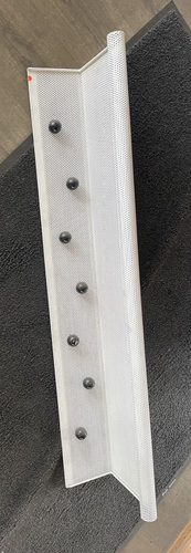Perchero de pared con chapa perforada años 50 60 perchero soporte para sombreros suspensión mid century - Imagen 2 de 3