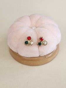 Authentic Vtg 3 Petal Clove Gold Plated Red Green White Crystal Earrings Pierced FREE $HIP