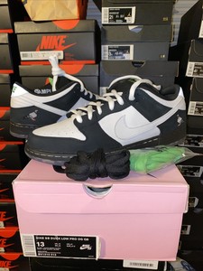 nike sb dunk low pro og qs panda pigeon