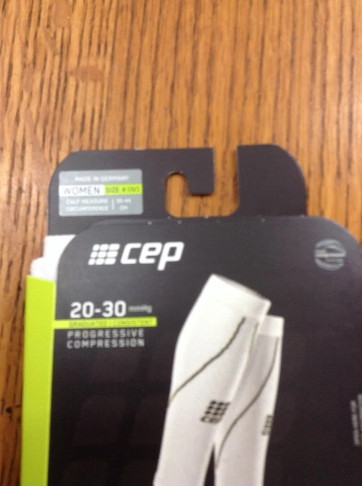 Cep Womens Compression Run Sleeves Size 4 (5693) - Image 4 of 4