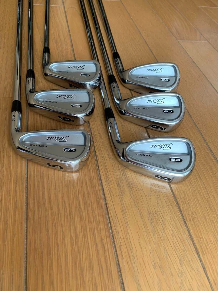 Titleist CB 710 FORGED 6pcs 5-Pw Iron Set Dynamic Gold S200 Flex Stiff - Image 2 of 4