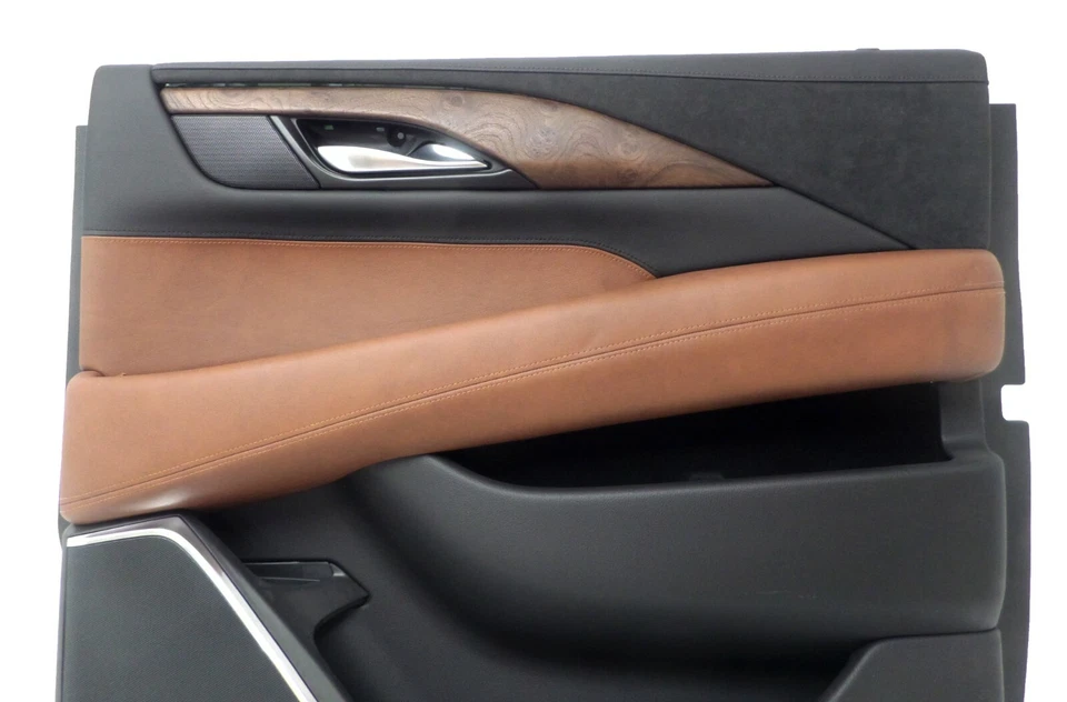 22928455 Rear Passenger Side Door Panel Vechio 2015-2020 Cadillac Escalade ESV - Imagem 3 de 4