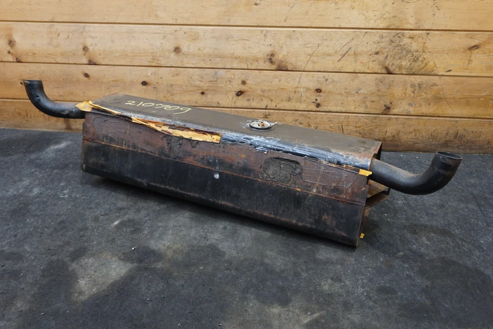 17.7 Gallon Fuel Tank Assembly OEM Lotus Elite Eclat 1976-82 Foto 3 de 4