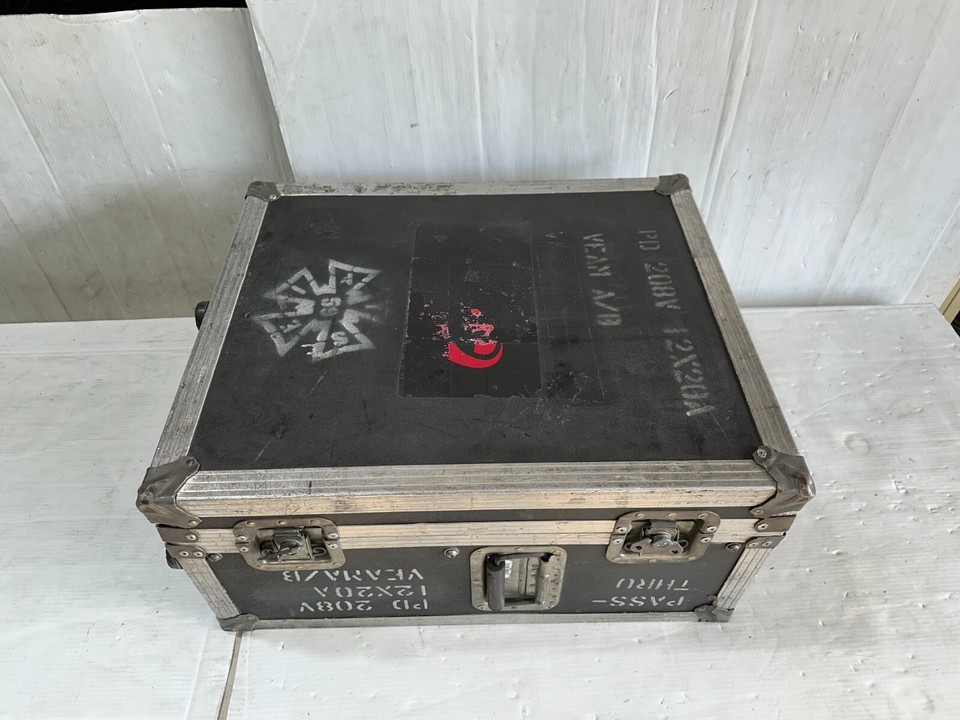 ACPD Power Distro 208V – 12 Uscite SOCA19/L6-20 – Usato