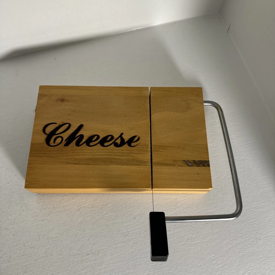 Cortadora de queso gourmet de madera maciza Prodyne Enterprises de colección Foto 3 de 4