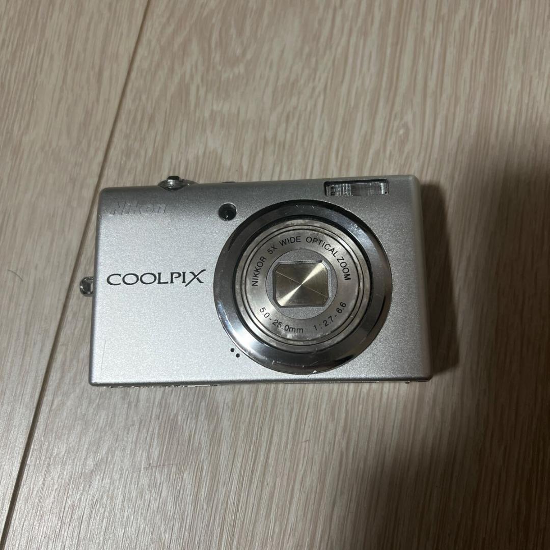 Nikon - COOLPIX S570 シルバー  M555 Amazon | Nikon デジタルカメラ COOLPIX (クールピクス) S570