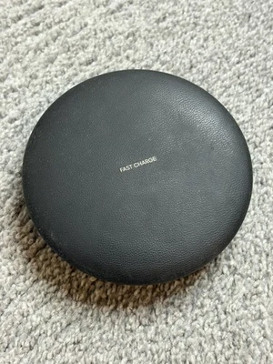 Samsung Wireless Charger Fast Charge Black EP-PG950 Qi - CABLE NOT INCLUDED - Image 1 of 4