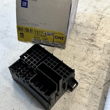 New OEM 12176369 GM 95-05 Impala Electrical Components Fuse Relay Block Chevy