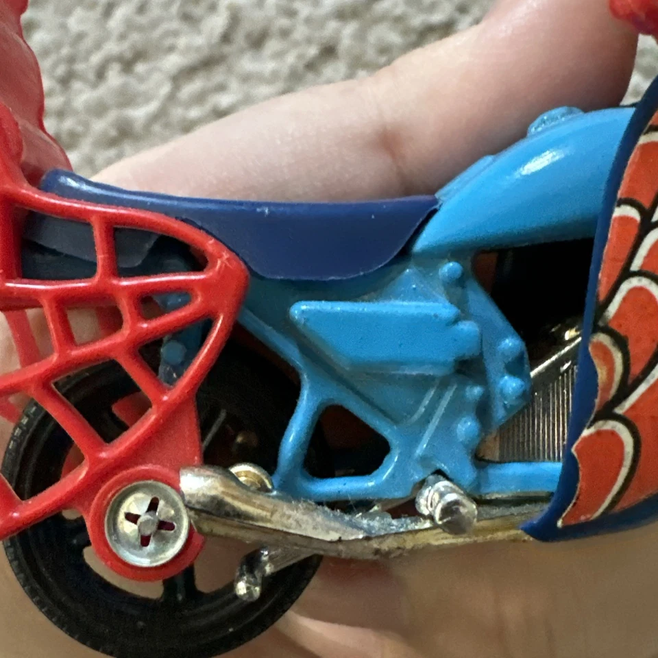 Corgi Spiderman Spider-bike Motorcycle with white wheels - Used - RARE- READ - Image 3 of 4