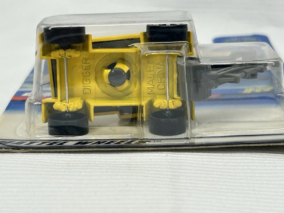 Excavadora Hot Wheels #643 amarilla 1997 Foto 4 de 4