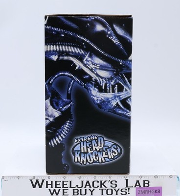 Alien Queen Extreme Head Knockers Aliens 2004 NECA Bobble Head NEW
