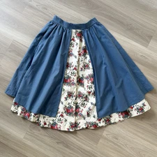 Disney Cast Member Floral Skirt Female S Columbia Harbor House Liberty Square