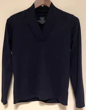 LL Bean navy Blue 100% Supima Cotton Long Sleeve V Neck Top Size S-Reg