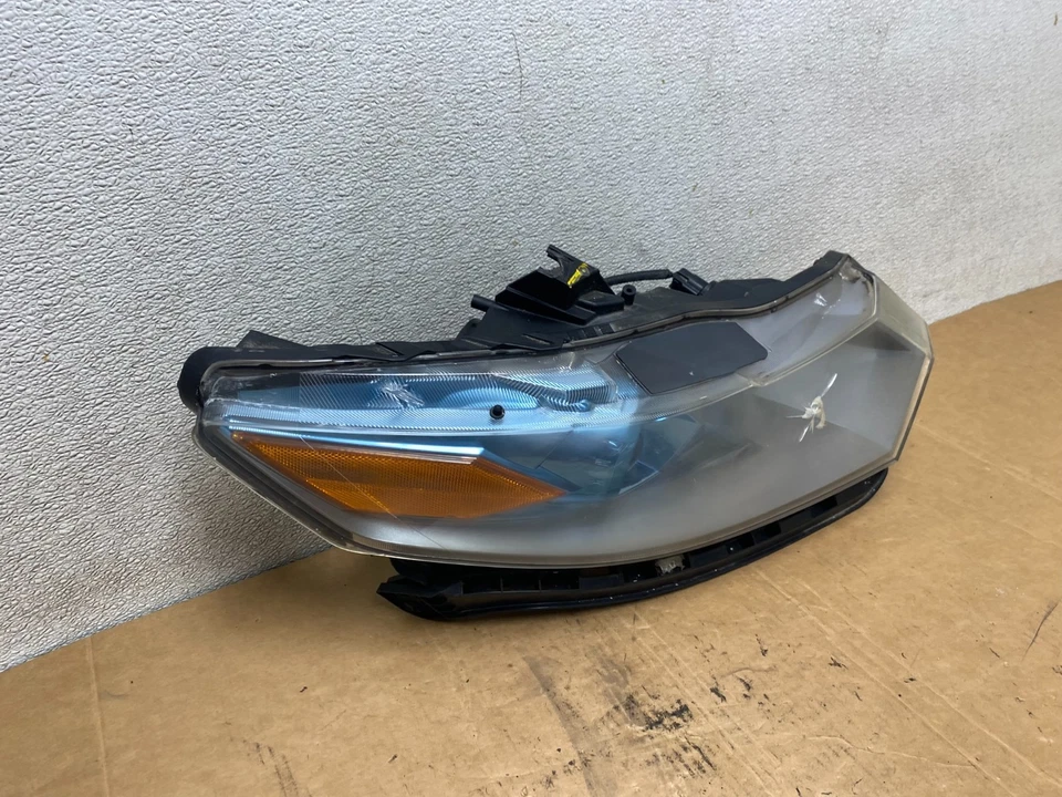 Faro halógeno para pasajero derecho Honda Insight 2010 2011 T2031 DW Foto 3 de 4