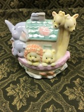 ENESCO NOAH'S ARK NIGHTLIGHT - Just plug into outlet NF 