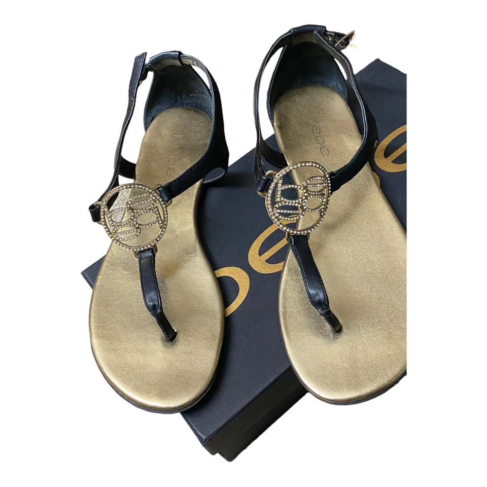 Sandalias planas Bebe estilo romano negras y doradas para mujer talla 7 | elegantes y cómodas Foto 3 de 4