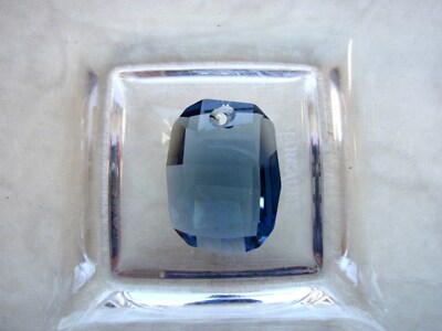 1 Swarovski  Kristall GRAPHIC Pendant DENIM BLUE 28mm Anhänger Art. 6685