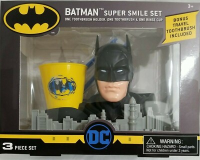 Batman ''Super Smile Set'', (Toothbrush, Holder, Rinse cup) NIB