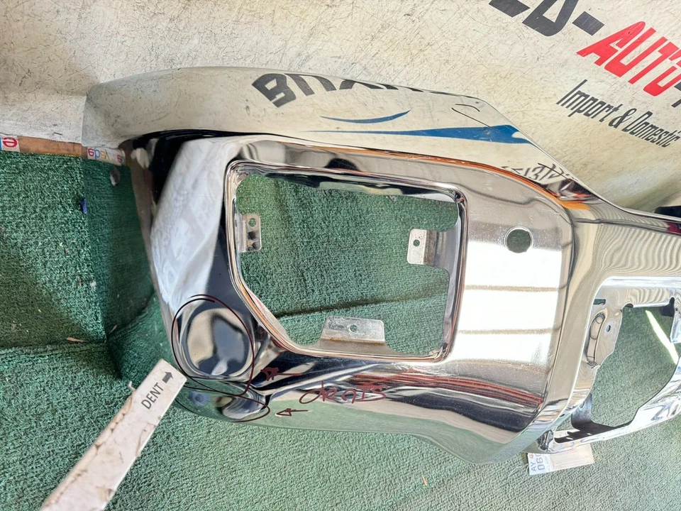 Parachoques delantero cromado GMC SIERRA 2500 HD 3500 2015 2019 con 2 abolladuras OEM AY06052 Foto 4 de 4