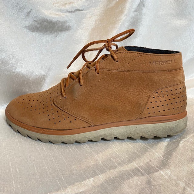 Scarpe stivaletti stringati Merrell da uomo taglia 10 5 Downtown Chukka in pelle marrone