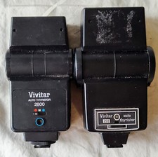 2 Vivitar Flashes Auto Thyristor 272  2800 Used, no power, for parts or repair.