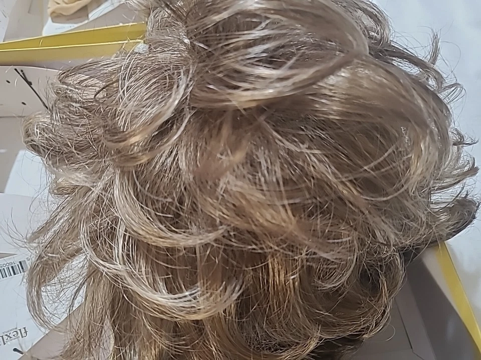 Gabor 假发 CAPPUCCINO MIST(短发)铂金喷雾(短发)从未穿过 — 第 4/4 张图片