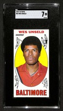 1969 Topps #56 Wes Unseld HOF RC SGC 7 NM B103967