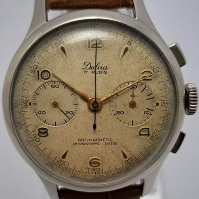 1950s Dulcia Chronographe Suisse   Landeron 48