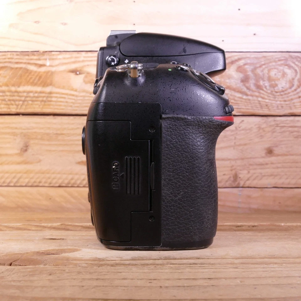 Nikon D800, photo 2 of 5