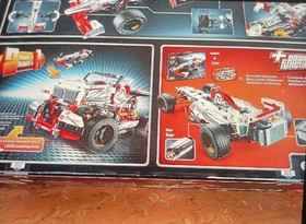 LEGO Technic 42000 Formula 1 Race Car And LEGO Power Function Set (8293)